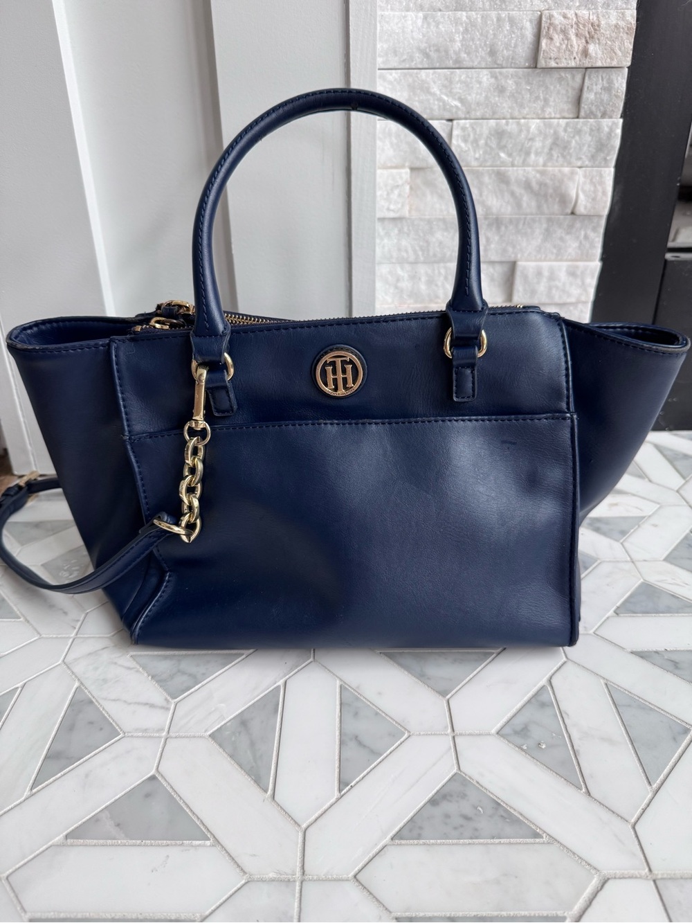 Tommy Hilfiger Navy Blue Winged Satchel Tote Gold TH Medallion Crossbody Strap